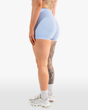 CELESTE SHORTS IN POWDER