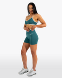 WILLOW SHORTS IN FOREST GREEN