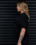 SIGNATURE HEAVY OVERSIZED TEE IN BLACK