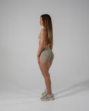 SOLACE SHORTS IN LATTE