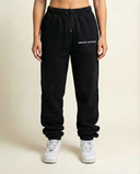 LEGACY SWEAT PANTS IN BLACK