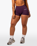 SOLACE SHORTS IN VIOLET