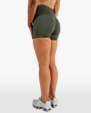 REVERIE SHORTS IN IVY
